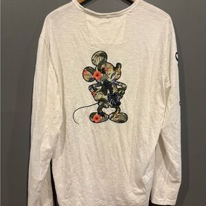 *NEW WITH TAGS* Disney x Tommy Bahama Men's Mickey Mouse Size L Long Sleeve Tee
